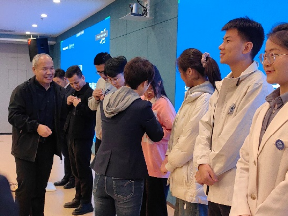 168幸运飞艇