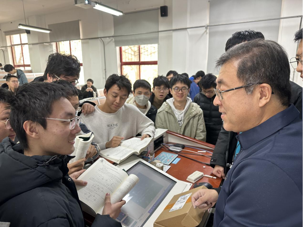 168幸运飞艇